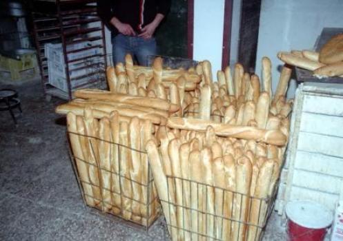 MCISNA (BÉJAÏA), Lorsque le pain fait défaut dans les cantines