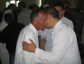 On s’embrasse,on egorge,puis on se gratte la tête, Les joies éphemères de l&rsquo;aïd