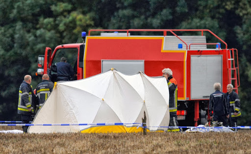 Onze morts dans le crash d’un avion de parachutistes