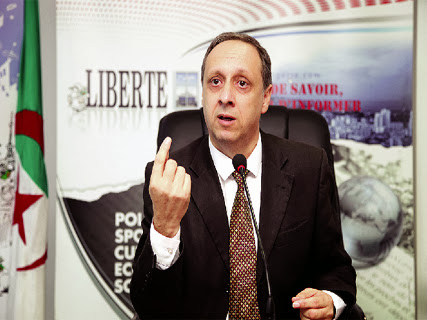 Soufiane Djilali au forum de “Liberté” “2014, une occasion extraordinaire pour le changement”