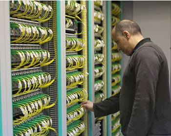 2 milliards de dollars seront investis pour lancer la 3G, Le gouvernement casse la tirelire