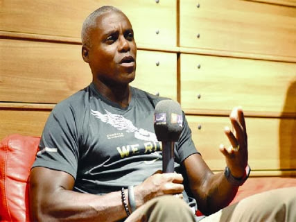 2e éditions de “We Run Algiers” La légende Lewis, invité d’honneur