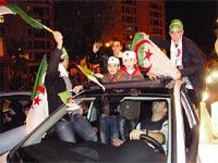 Alger savoure la victoire, La fête jusqu’au bout de la nuit