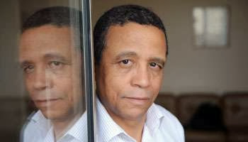 Algérie : El-Mouradia, la chimère de Yasmina Khadra