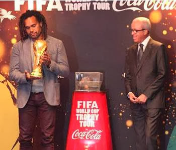 Dans le cadre de sa tournée mondiale, La Coupe du Monde en vedette à Alger