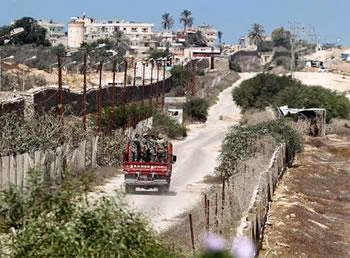 Dégradation de la situation sécuritaire en Egypte, Deux attentats dans le Sinaï et au Caire, 10 soldats tués