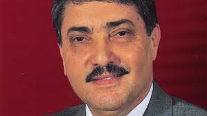 Des militans du FLN appellent Benflis à se porter candidat à la présidentielle