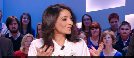 L’ex ministre Jeannette Bougrab apparaît sur Canal+ avec le maillot algérien