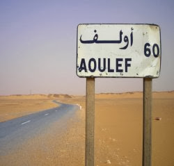 M. Sellal inspecte le projet de route Adrar-Aoulef