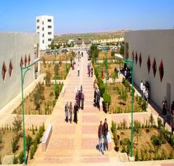 Sellal met en service de nouvelles structures pédagogiques universitaires et un poste transformateur à Khenchela