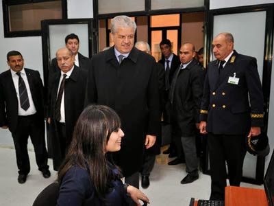 visite du premier ministre à CHLEF, Des mesures importantes en faveur de l’enseignement supérieur