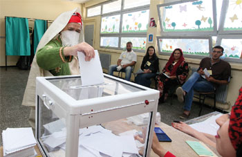 Absence des partis de l&rsquo;opposition et des anciens candidats, Où est la classe politique?