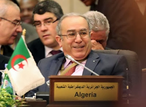 Boutade de Hollande: « une moins value » pour les liens franco-algériens, selon Alger