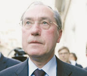 France : l’ex-ministre de l&rsquo;Intérieur, Claude Guéant, en garde à vue