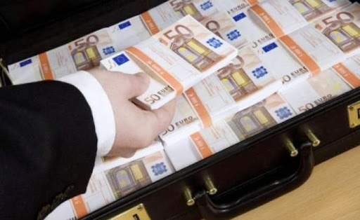 Fuites des capitaux illicites à l’étranger, L’Algérie perd 1,5 milliards de dollars par an