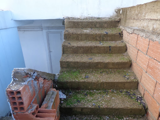 Hassi Bounif Des anomalies à la pelle à la cité des 200 logements sociaux Mais qui a réceptionné un gâchis pareil ?