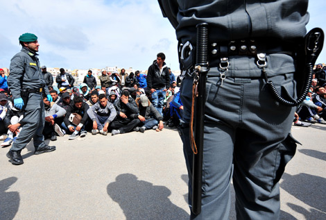Immigration clandestine en Espagne : 200 Algériens détenus à Melilla