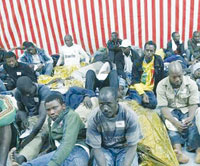 Italie : le débat autour des centres pour clandestins est relancé