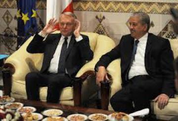Jean-Marc Ayrault et ses ministres intoxiqués à Alger !