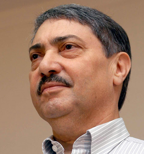 La coordination nationale des enfants des moudjahidine l’a appelé à se porter candidat pour 2014 “Benflis est l’homme de la situation”