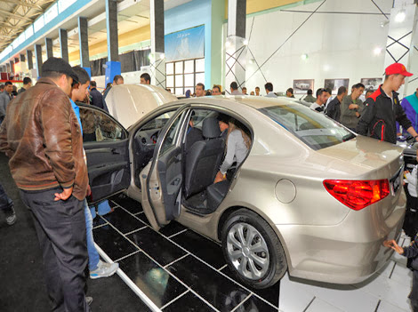 Marché automobile, Peugeot et Sovac en pole position