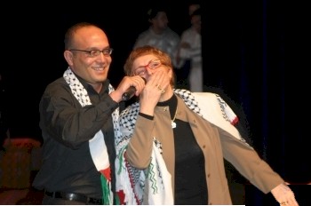 Mme Khalida Toumi, arrêtez SVP !