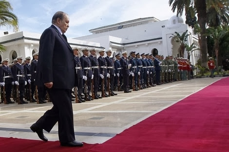 Présidentielle : cinq partis appellent à la candidature de Bouteflika