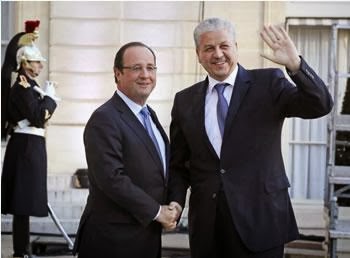 Relations entre alger et Paris, Un ciel sans nuages