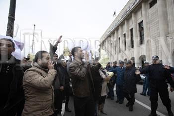Trois rassemblements devant l’Apn en une journée, Députés: Tous des sourds!