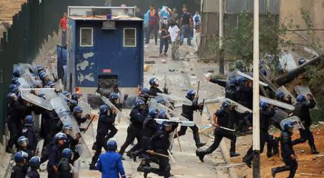 Algérie : 3 policiers suspendus après la diffusion d’une vidéo compromettante