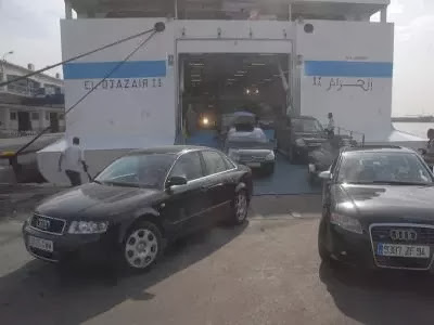 Il revient sur “la grève” au port d’Oran, Le directeur régional des douanes accuse