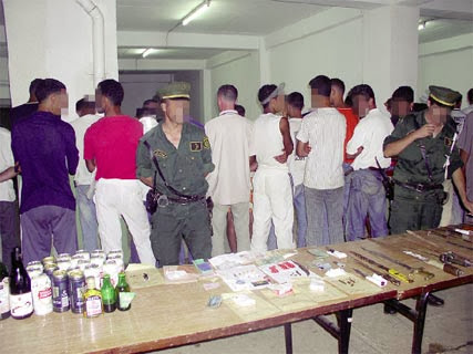 La violence empoisonne la vie des Algériens, Dans l’enfer des cités populaires