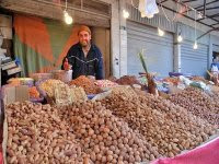 Les marchés d’Oran plantent leur décor pour la célébration de Yennayer