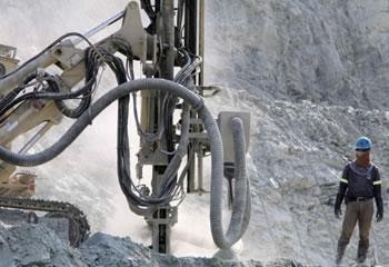 L’état veut relancer le secteur minier trop à la traîne, Les cabinets étrangers « inévitables »