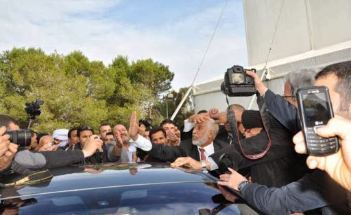 Réunion nationale des élus FLN, Quand Belkhadem éclipse Saadani