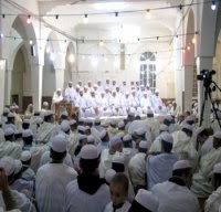 Sellal partage la veillée religieuse du Mawlid-Ennabaoui avec la population de Ghardaia