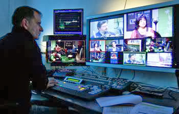 Télés privées,facebook,youtube,journaux électroniques et publicité, Quelle communication pour la présidentielle?