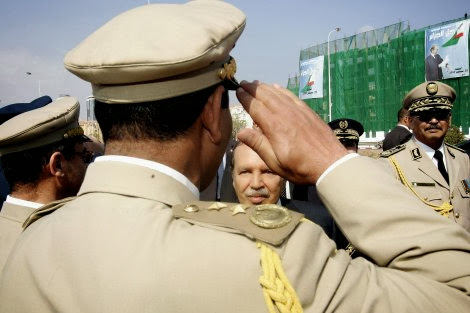 Arrestation “musclée” d’un général du DRS : le ministère de la Défense refuse de réagir