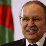 Cacophonie dans le camp présidentiel autour du retrait des formulaires des signatures