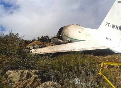 Crash de l&rsquo;avion militaire: le général de corps d&rsquo;armée Gaid Salah salue l&rsquo;élan de solidarité