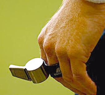 Décrié chez lui, Il est honoré à l’étranger, L’arbitre algérien est-il corrompu ?