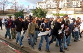 Ils refusent les cours de rattrapage, des lycéens des classes de terminale poursuivent leur protestation