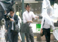 Intempéries au Japon, en G-Bretagne et en France / Des morts et des dégâts