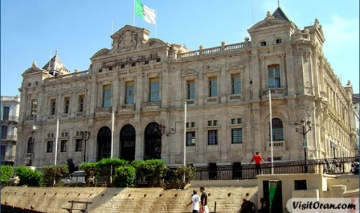 Une commission installée à Oran