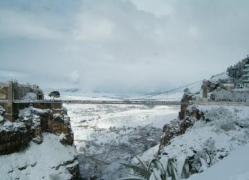 Les premiers flocons de neige font leur apparition à Constantine