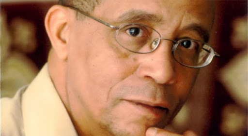 Mohamed Moulessehoul  (Yasmina Khadra) candidat à la présidentielle , « Ce qui se passe en Algérie m&rsquo;effraie »