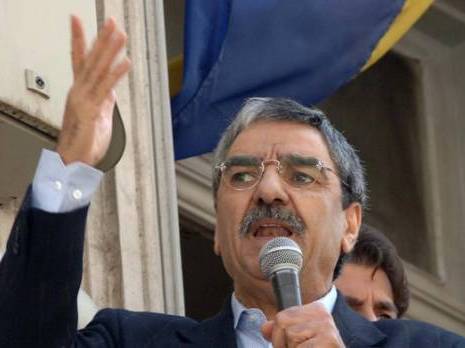 Sadi se paye la tête de Benflis et Hamrouche