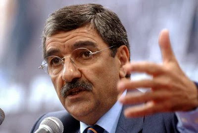 Tout en appelant à disqualifier l’élection, Saïd Sadi prône une transition apaisée
