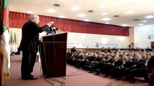 Abdellkader Bensalah insiste à Djelfa sur un vote pour le candidat Bouteflika