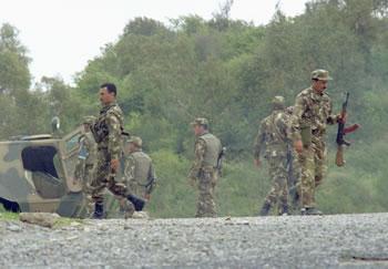 Alors qu&rsquo;un groupe est encerclé à Ait Yahia Moussa, Un terroriste abattu à Sidi Ali Bounab